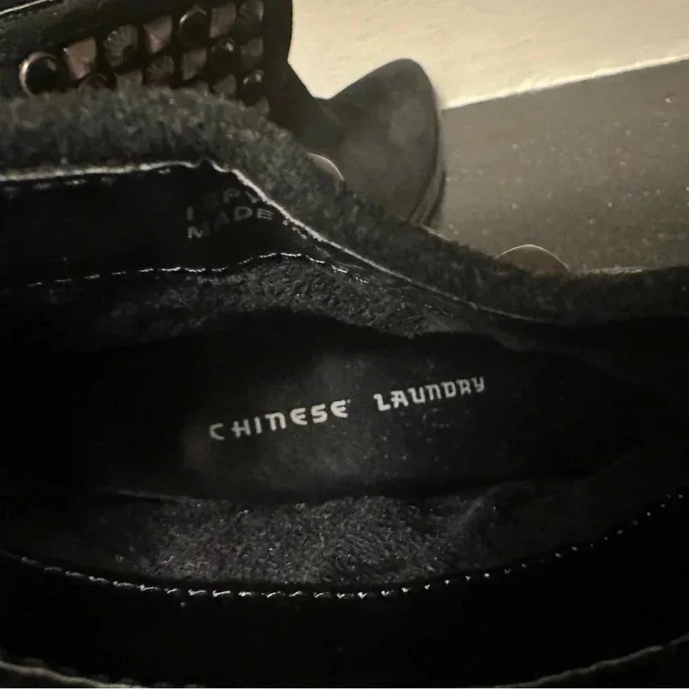 Chinese Laundry booties 6.5 - Picture 4 of 7